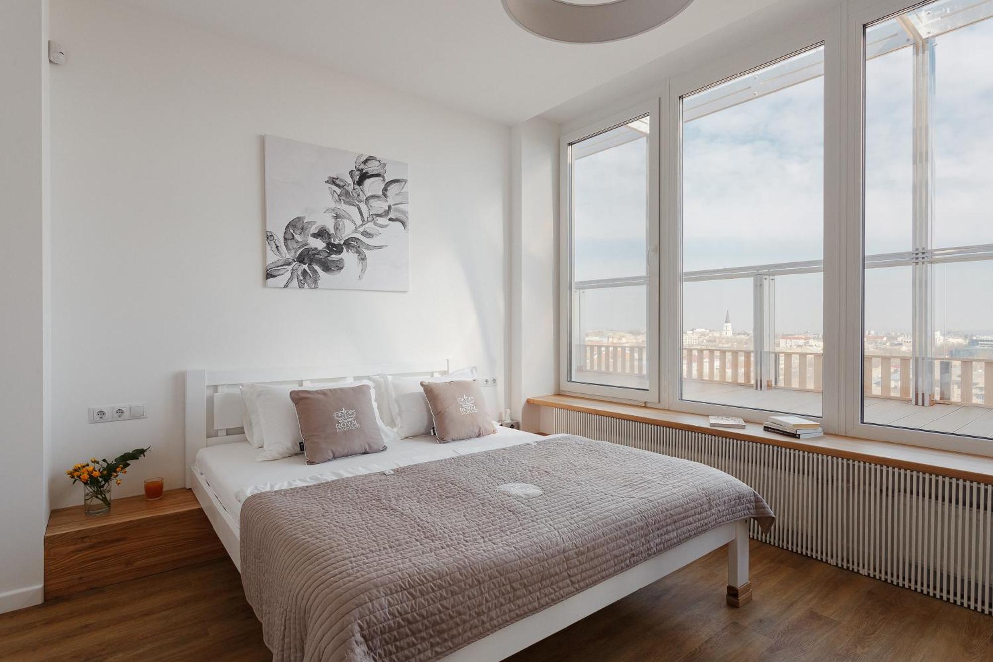 Royal Sky Apartments Odessza Szoba fotó